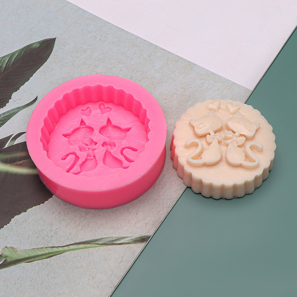 1-Piece Silicone Cat Soap Mold - đánh giá và giá Candle Supplies Tins