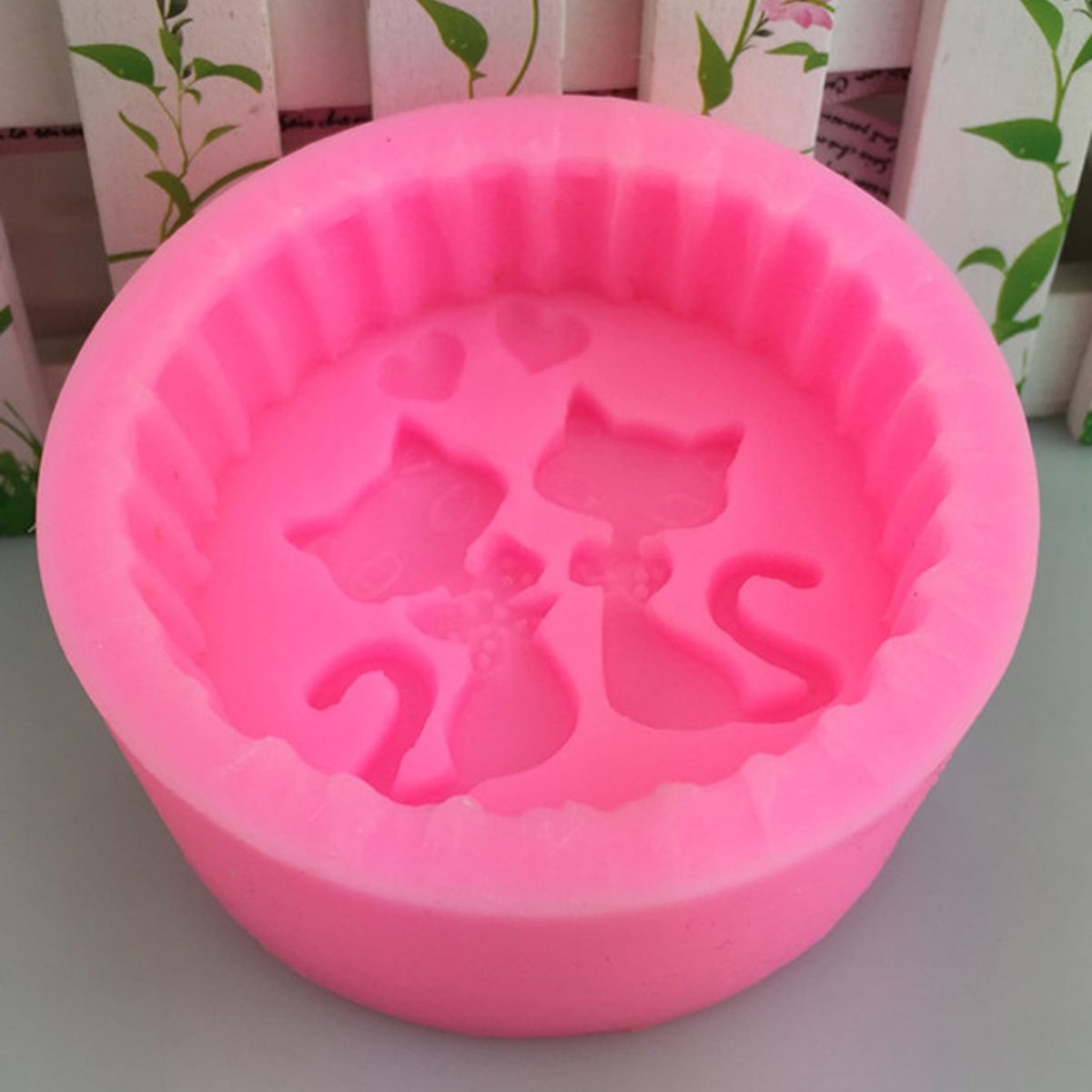 1-Piece Silicone Cat Soap Mold - đánh giá và giá Candle Supplies Tins