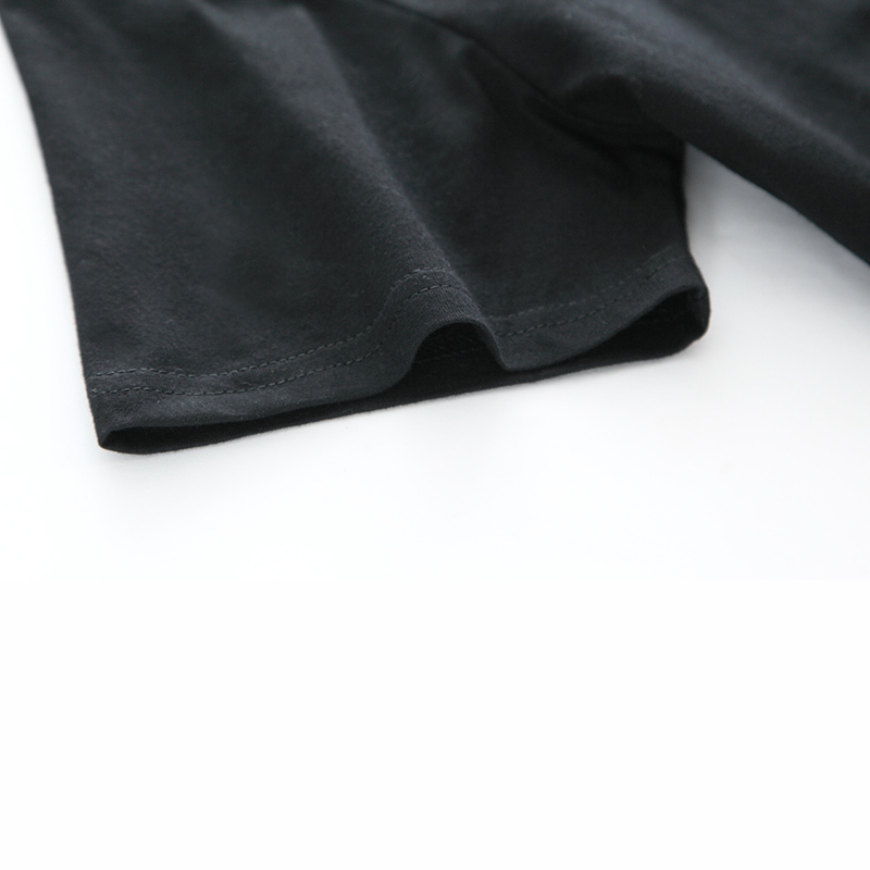 Sanderson Museum T Shirt Witch - đánh giá và giá Black Tin Candle